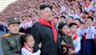 زعيم كوريا الشمالية يسرق "فرحة" الكريسماس.. ممنوع التجمع والغناء