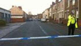 بريطانيا تشن حملة مداهمات على عدة مواقع بينها مسجد تابع للإخوان