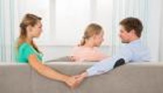 دراسة.. صداقة الزوجة السابقة "خلل عقلي"