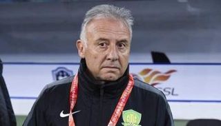 ألبيرتو زاكيروني المدير الفني للمنتخب الإماراتي