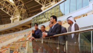 وزير الرياضة العراقي يزور ملعب الجوهرة