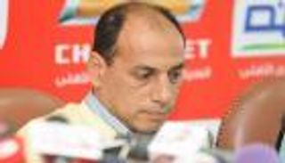 غضب جماهيري بالأهلي المصري بسبب علاء عبدالصادق