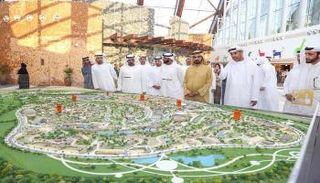 الشيخ محمد بن راشد آل مكتوم يزور "سفاري دبي"