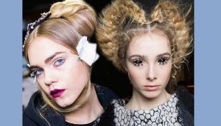 هل تحبين تصفيف شعرك على طريقة النجوم؟