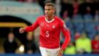 بازل يحدد قيمة الاستغناء عن مدافعه لدورتموند