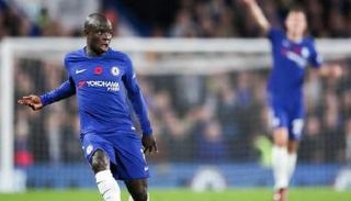 نجولو كانتي لاعب وسط تشيلسي