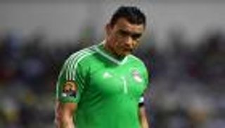 عصام الحضري غاضب من الاتحاد الأفريقي 