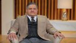 بعد الستين.. إدوارد يعتزل التمثيل وأحمد رزق: الفن حياتي  