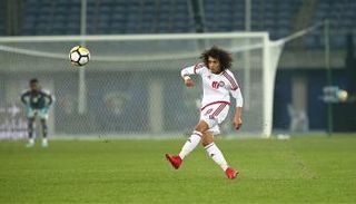 عموري نجم منتخب الإمارات