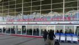 العراق يمدد حظر الرحلات الجوية إلى كردستان