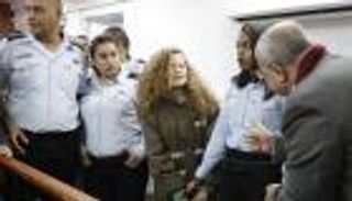 الاحتلال يمدد اعتقال الطفلة الفلسطينية عهد التميمي 5 أيام