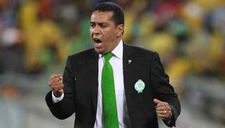 رشيد الطاوسي المدير الفني الجديد لفريق شباب بلوزداد الجزائري