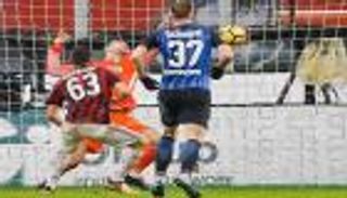 ميلان يستفيق بالتأهل لنصف نهائي الكأس على حساب إنتر