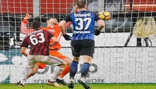 من مباراة ميلان وإنتر