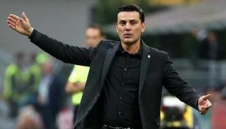 فينتشينزو مونتيلا المدير الفني السابق لفريق ميلان الإيطالي