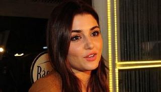 الفنانة التركية هانده إرتشيل