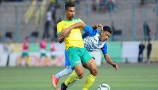 صورة من مباراة شبيبة القبائل ومولودية وهران بالدوري الجزائري