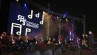 "الشارقة للموسيقى" يحتفي بذكرى "العندليب"