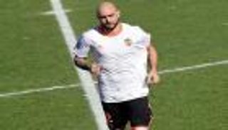 فالنسيا يستعد لتحصين سيموني زازا بشرط جزائي كبير