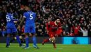 محمد صلاح يقود ليفربول لفوز صعب على ليستر سيتي 