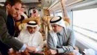 بالصور.. بدء تشغيل تجريبي لقطار الحرمين السريع