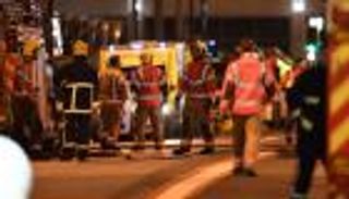 حريق ضخم بمبنى سكني في بريطانيا