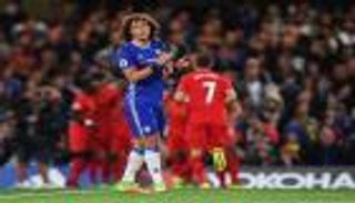 لويز يسجل هدفا غائبا منذ 4 سنوات في مباراته المئوية