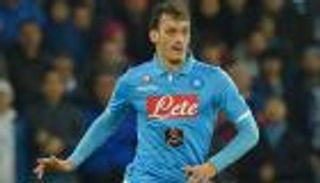 ساوثهامبتون يتعاقد مع مهاجم نابولي