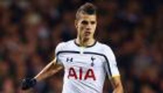 ظروف عائلية تدفع لاميلا للتفكير في العودة إلى الأرجنتين