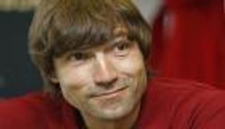 نجم برشلونة السابق مستاء من تجاهل "فريق الأحلام"