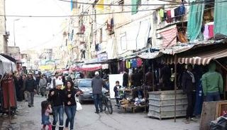 المخيمات الفلسطينية في لبنان بؤر صراع مسلح