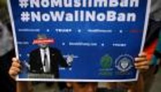 التمييز ضد المسلمين.. تهمة تطارد ترامب في ساحة القضاء