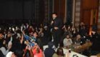 بالصور.. تامر حسني يتألق في حفل عطلة منتصف العام