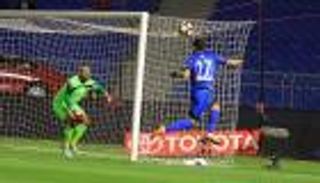 خربين يفتتح أهدافه مع الهلال أمام القادسية