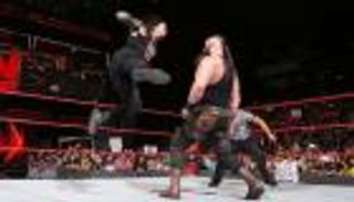 رينز يثأر من سترومان في نزاله مع أوينز