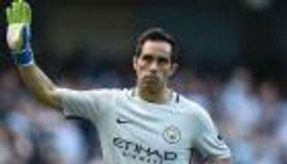 ميلان يدرس ضم برافو 