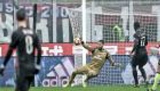 ميلان يسقط للمرة الرابعة على التوالي