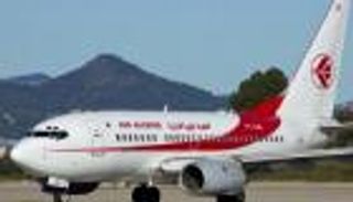 الجزائر .. نجاة 64 راكبا في حادث طائرة