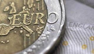 مخاطر الإنتخابات الفرنسية تهبط بـ اليورو