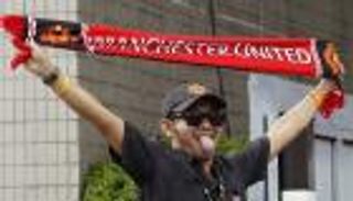 مشادة كوميدية بين بايرن ميونيخ ومشجع ليونايتد