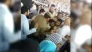 "رئاسة الحرمين": "مختل" حاول حرق نفسه أمام الكعبة المشرفة