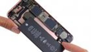 إنفوجراف.. استدعاء أجهزة آيفون 6 إس في الإمارات