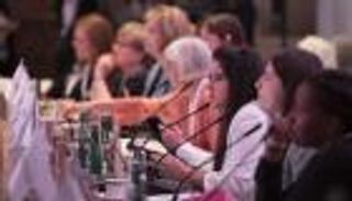 بالصور.. الأمم المتحدة من دبي توصي بدعم تمكين المرأة