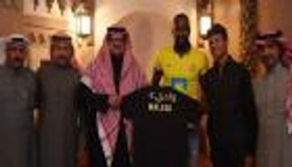 وليد عبد الله يودع الشباب ب 7 تغريدات