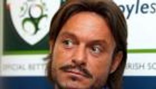 نجم إيطاليا السابق ينصح نابولي بعدم الخوف أمام الريال 