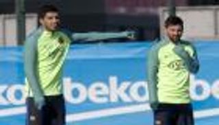 بالفيديو.. ميسي يأسف لطرد سواريز بعد مباراة أتلتيكو