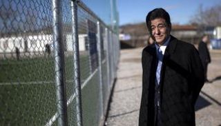 اليابان تفضل مساعدة اللاجئين خارج أراضيها