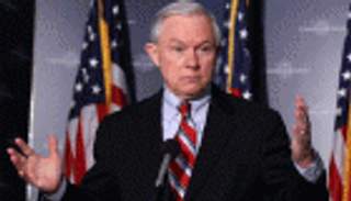 "الشيوخ" يوافق على جيف سيشنز وزيرا للعدل في إدارة ترامب