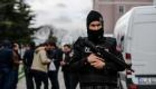 الغاز المسيل للدموع وسيلة تركيا لقمع احتجاجات ضد "مقصلة أردوغان"