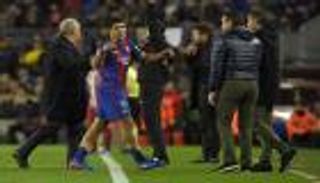 هجوم كتالوني على الاتحاد الإسباني بسبب عقوبة سواريز